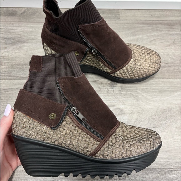 Bernie Mev Slip On Boots - Picture 2 of 3